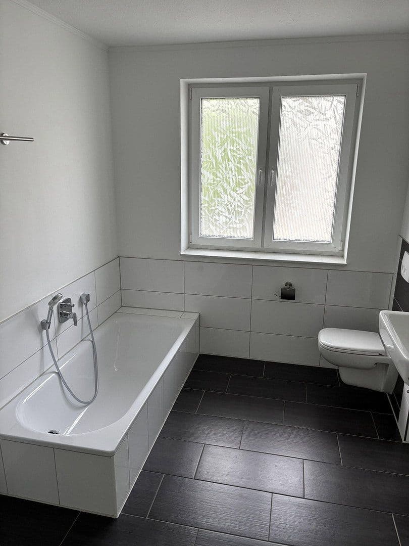Prodej domu 140 m², pozemek 600 m², Langwedel, Dolní Sasko Prodej domu 140 m², pozemek 600 m², Langwedel, Dolní Sasko