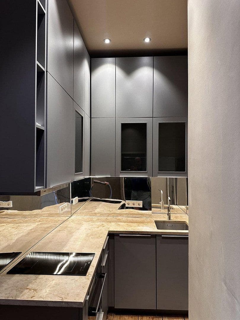 Prodej bytu 3+1 81 m², Stubenrauchstr.41, Berlin, Berlín Prodej bytu 3+1 81 m², Stubenrauchstr.41, Berlin, Berlín
