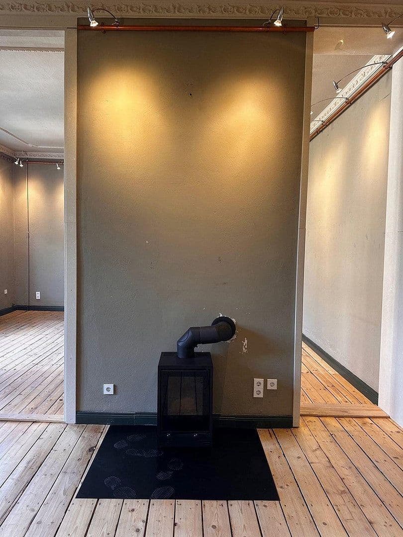 Prodej bytu 3+1 81 m², Stubenrauchstr.41, Berlin, Berlín Prodej bytu 3+1 81 m², Stubenrauchstr.41, Berlin, Berlín