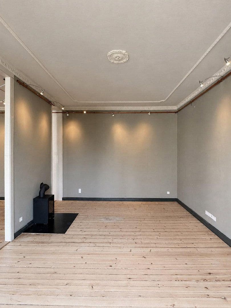 Prodej bytu 3+1 81 m², Stubenrauchstr.41, Berlin, Berlín Prodej bytu 3+1 81 m², Stubenrauchstr.41, Berlin, Berlín