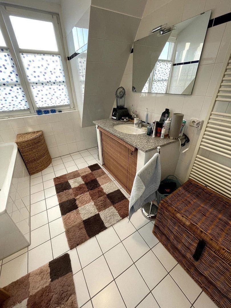 Prodej bytu 3+1 119 m², Berlin, Berlín Prodej bytu 3+1 119 m², Berlin, Berlín