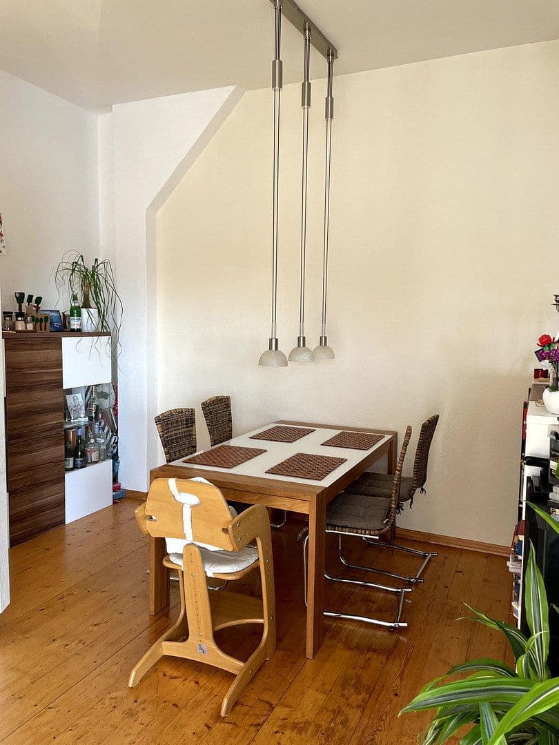 Prodej bytu 3+1 119 m², Berlin, Berlín Prodej bytu 3+1 119 m², Berlin, Berlín