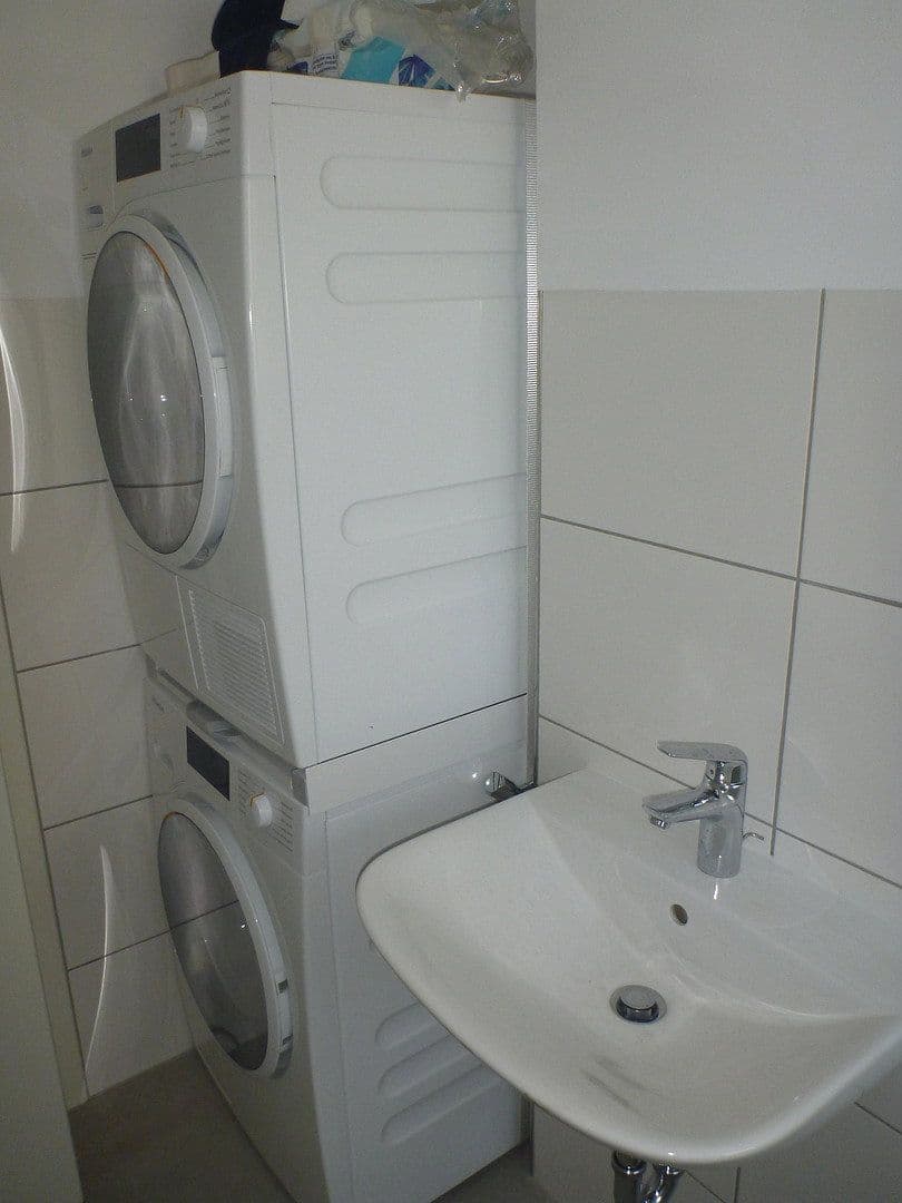 Prodej bytu 3+1 67 m², Weimarer Straße 10, Ronnenberg, Dolní Sasko Prodej bytu 3+1 67 m², Weimarer Straße 10, Ronnenberg, Dolní Sasko