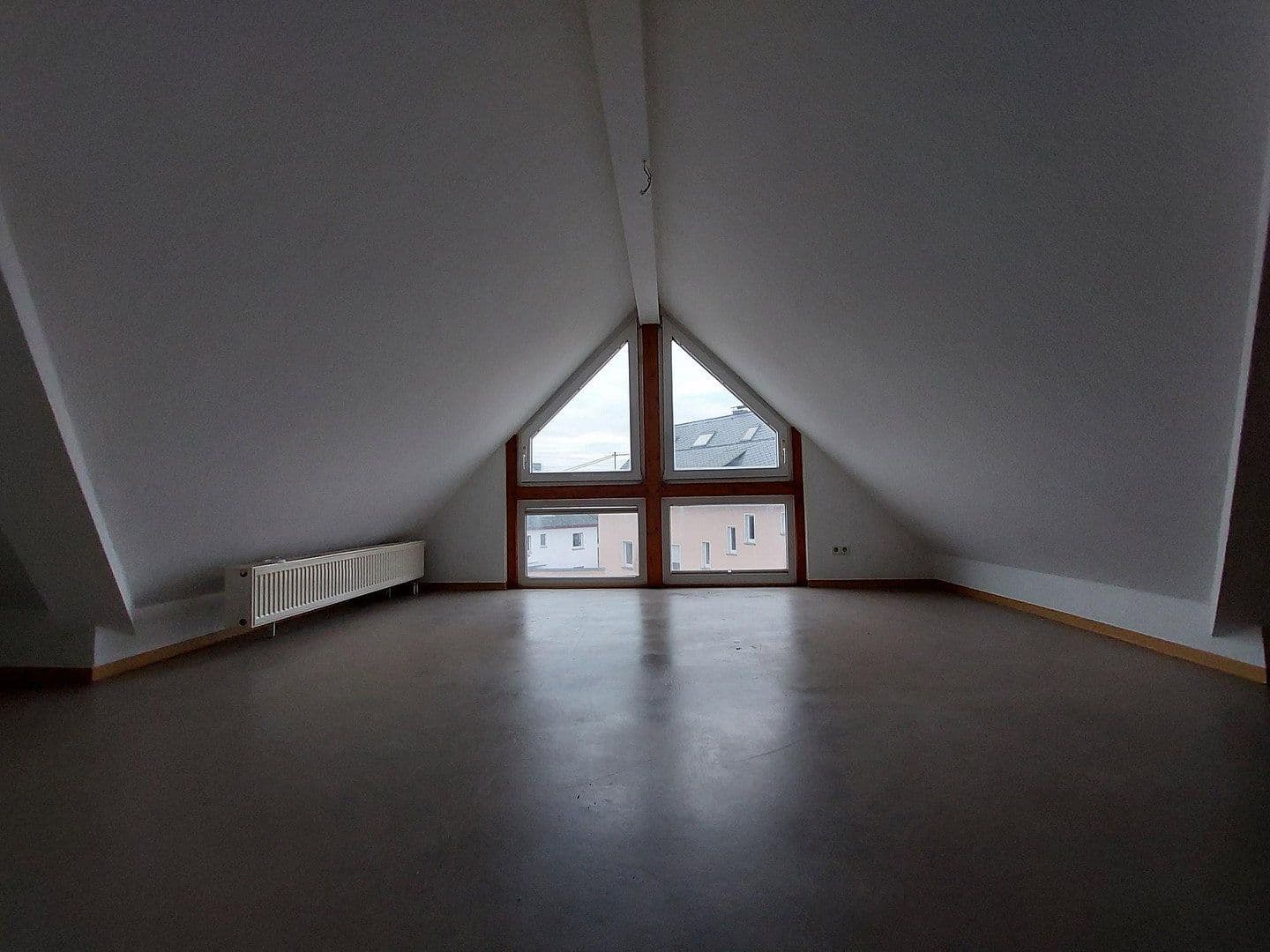Pronájem bytu 5+1 112 m², Neuwied, Porýní-Falc Pronájem bytu 5+1 112 m², Neuwied, Porýní-Falc