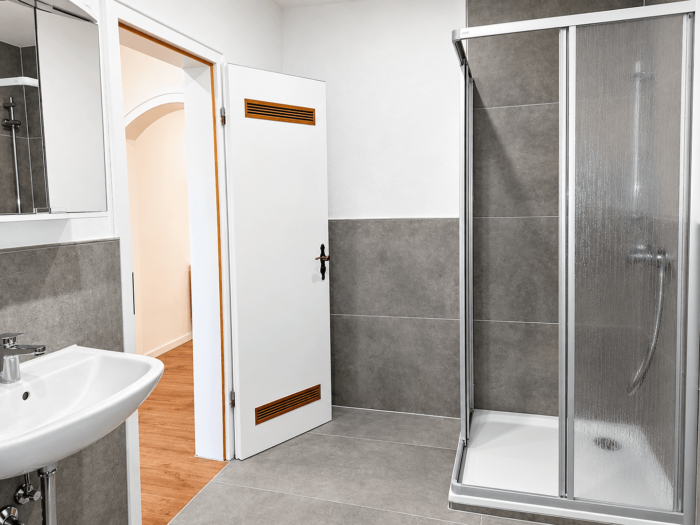 Pronájem bytu 3+1 90 m², Höhr-Grenzhausen, Porýní-Falc Pronájem bytu 3+1 90 m², Höhr-Grenzhausen, Porýní-Falc