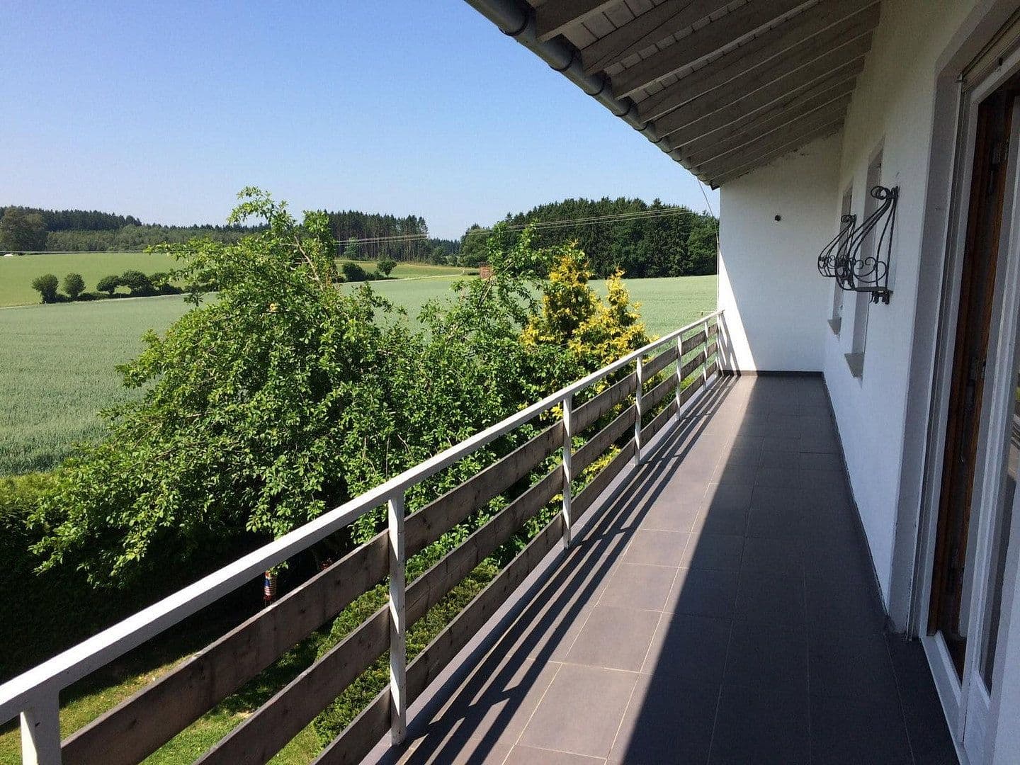 Pronájem bytu 3+1 110 m², Buch am Erlbach, Bavorsko Pronájem bytu 3+1 110 m², Buch am Erlbach, Bavorsko