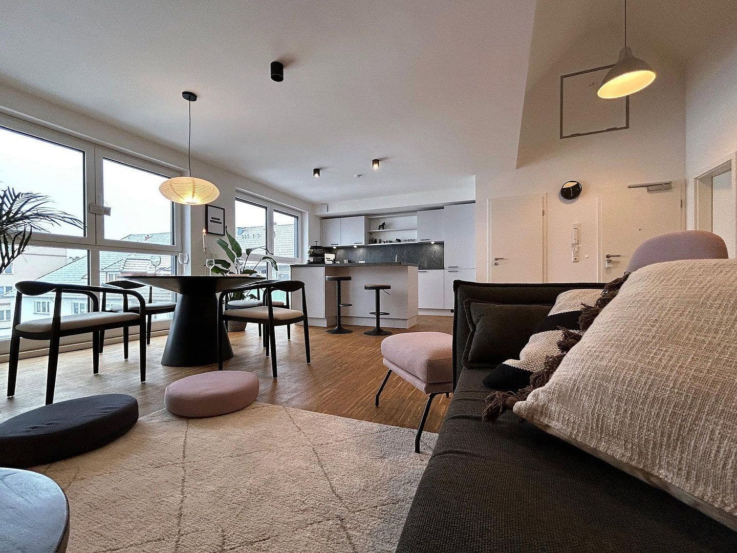Pronájem bytu 2+1 64 m², Hannover, Dolní Sasko Pronájem bytu 2+1 64 m², Hannover, Dolní Sasko