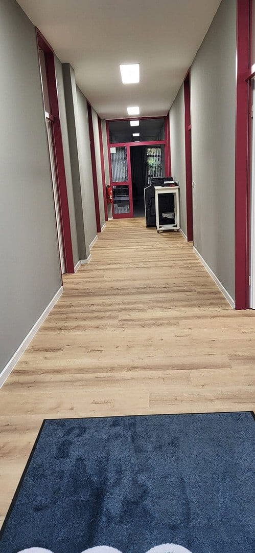 Pronájem kanceláře 1.257 m², Daimlerstraße 6, Alzenau, Bavorsko Pronájem kanceláře 1.257 m², Daimlerstraße 6, Alzenau, Bavorsko