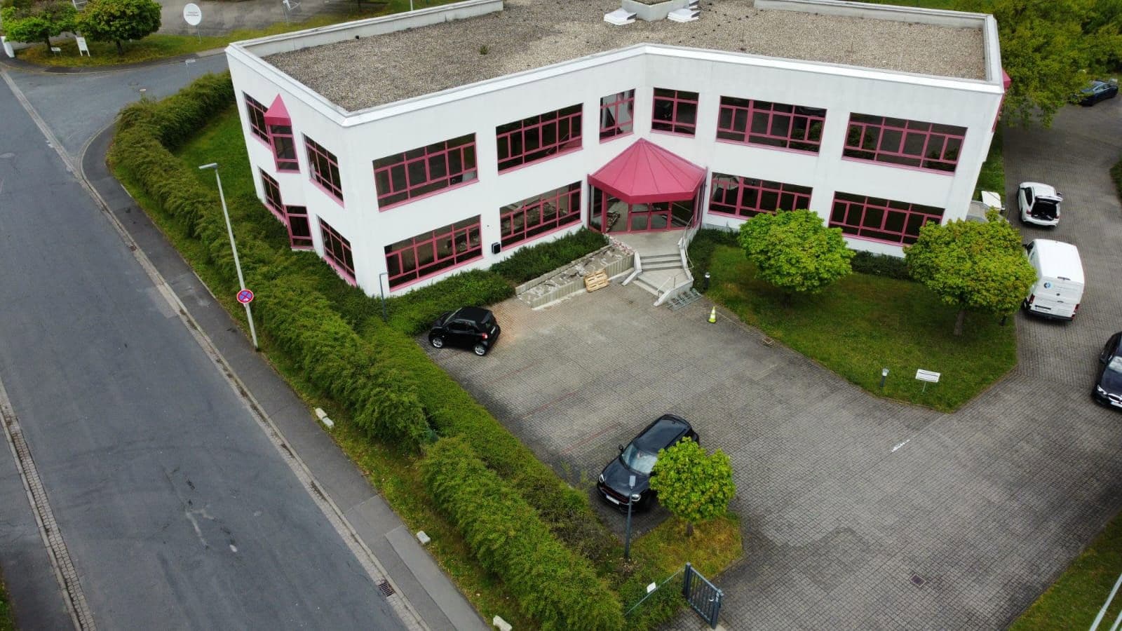 Pronájem kanceláře 1.257 m², Daimlerstraße 6, Alzenau, Bavorsko Pronájem kanceláře 1.257 m², Daimlerstraße 6, Alzenau, Bavorsko