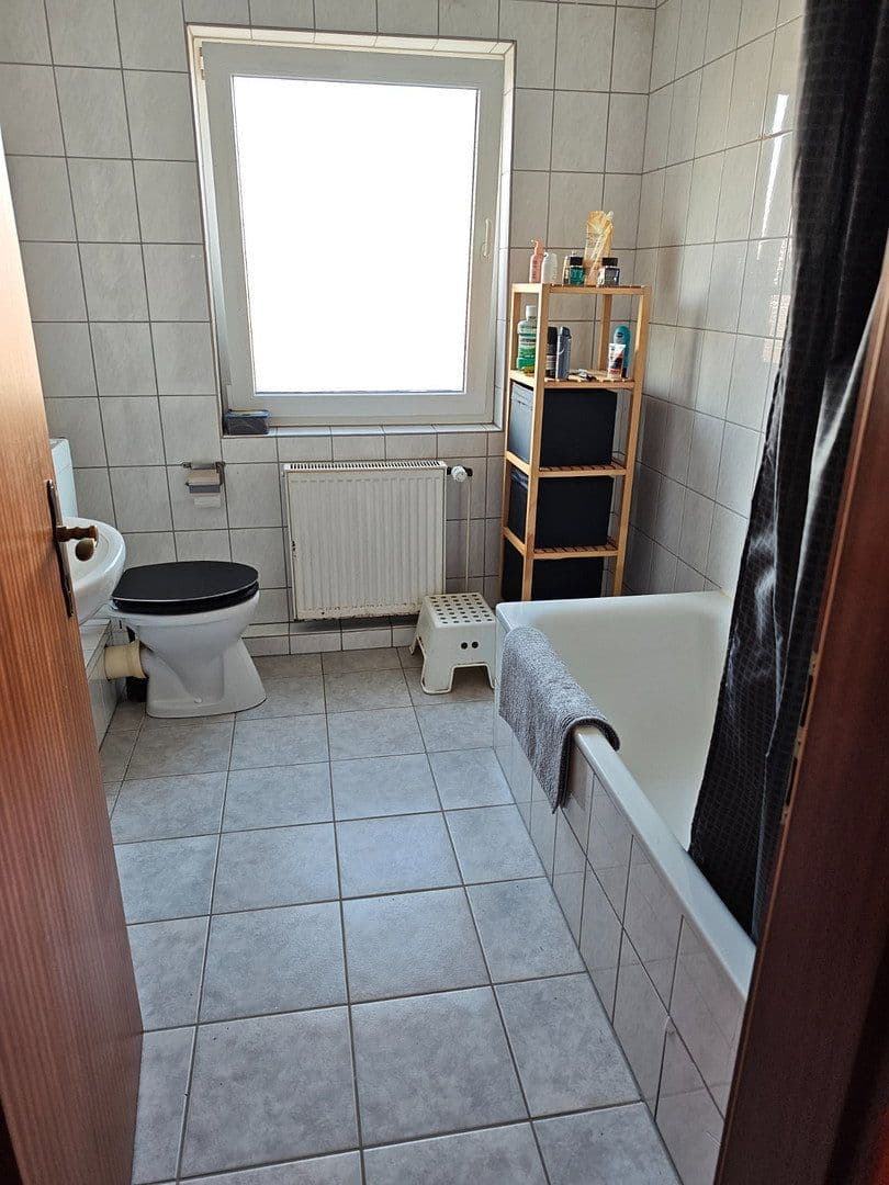Pronájem bytu 3+1 67 m², Finkenweg 4 A, Wathlingen, Dolní Sasko Pronájem bytu 3+1 67 m², Finkenweg 4 A, Wathlingen, Dolní Sasko