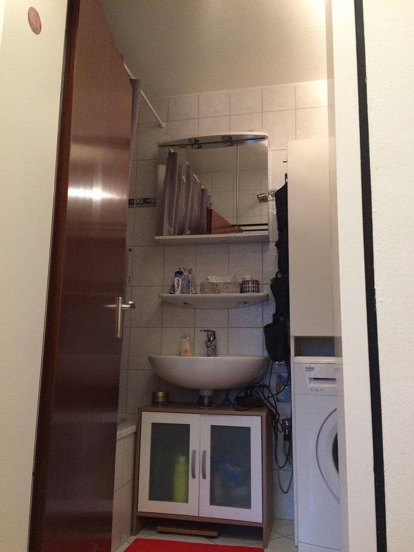 Pronájem bytu 3+1 77 m², Lange Zeile 72, Erlangen, Bavorsko Pronájem bytu 3+1 77 m², Lange Zeile 72, Erlangen, Bavorsko