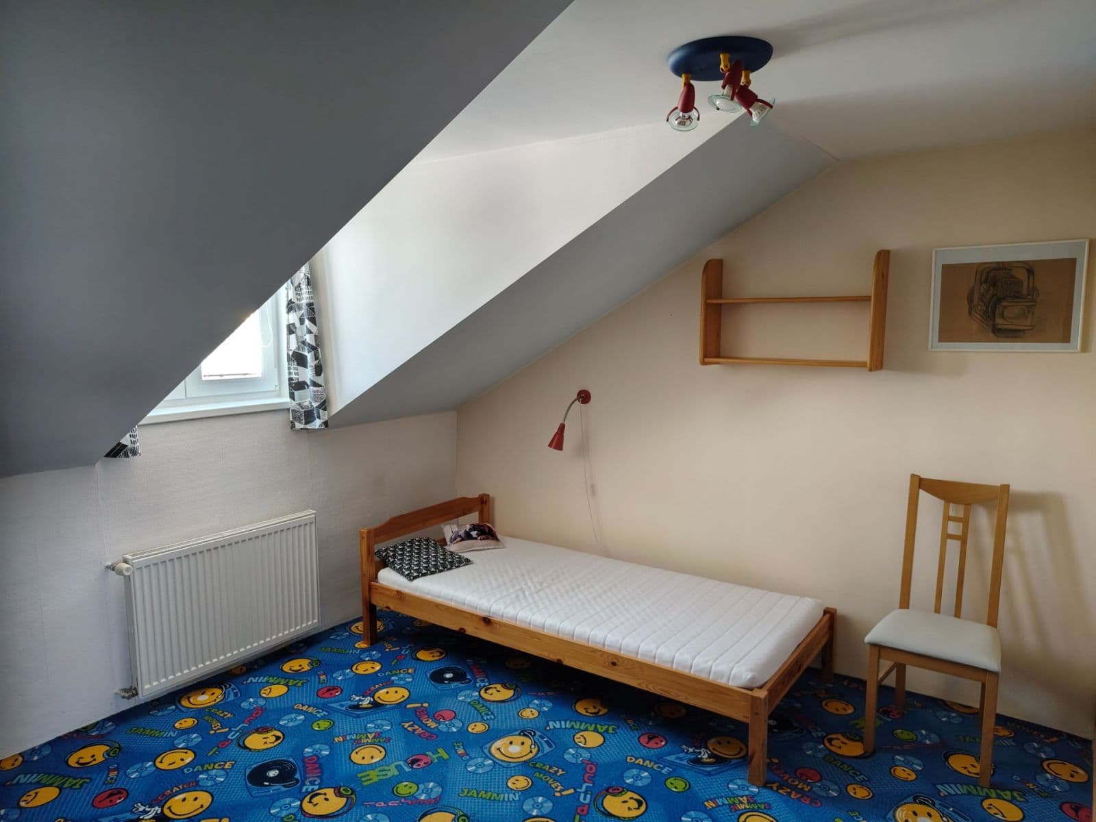 Pronájem bytu 5+kk 100 m², Nad Mlýnem, Dolní Břežany, Středočeský kraj Pronájem bytu 5+kk 100 m², Nad Mlýnem, Dolní Břežany, Středočeský kraj