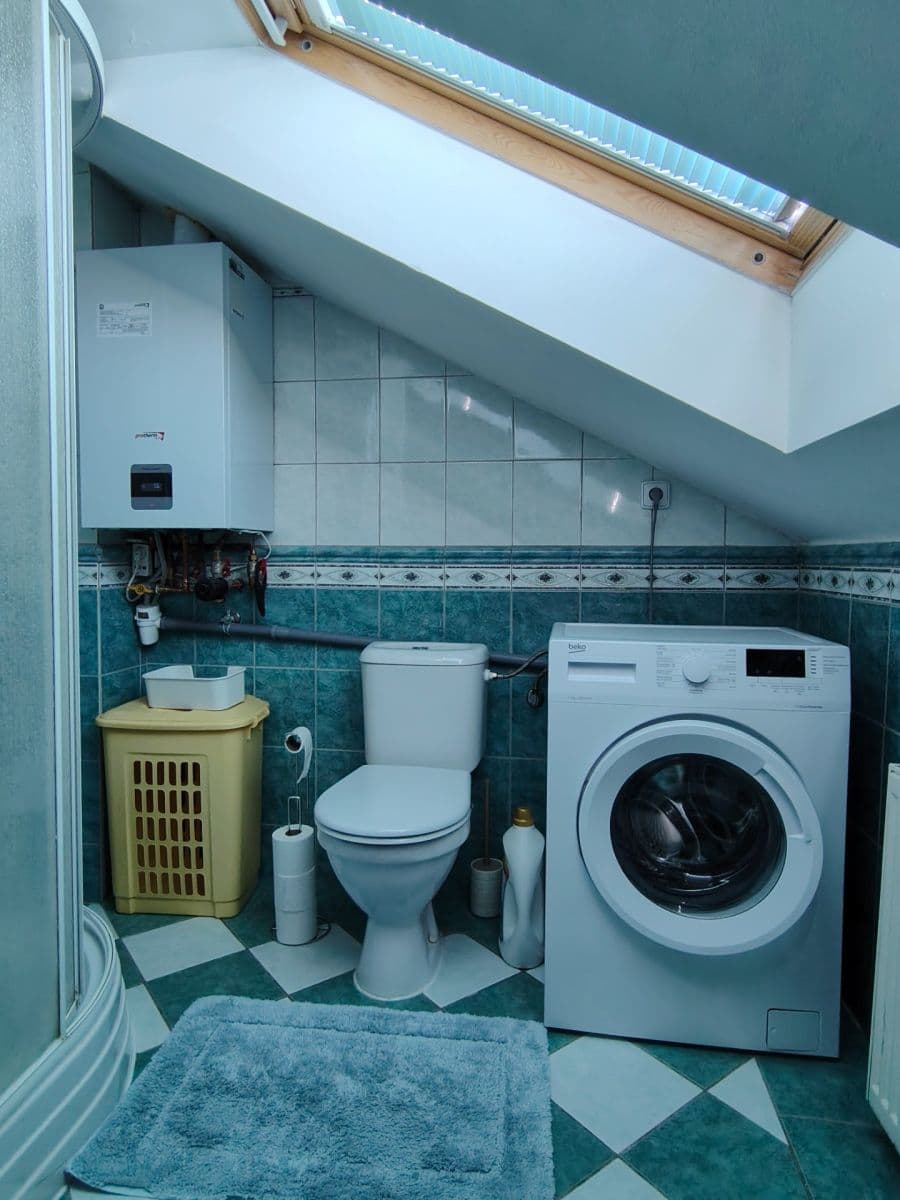 Pronájem bytu 5+kk 100 m², Nad Mlýnem, Dolní Břežany, Středočeský kraj Pronájem bytu 5+kk 100 m², Nad Mlýnem, Dolní Břežany, Středočeský kraj