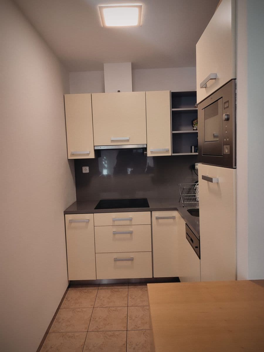 Pronájem bytu 2+kk 70 m², Paťanka, Praha, Praha Pronájem bytu 2+kk 70 m², Paťanka, Praha, Praha