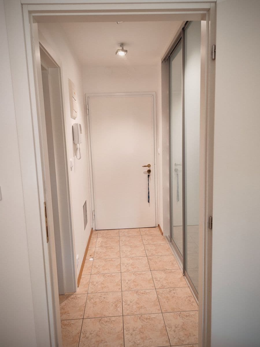 Pronájem bytu 2+kk 70 m², Paťanka, Praha, Praha Pronájem bytu 2+kk 70 m², Paťanka, Praha, Praha