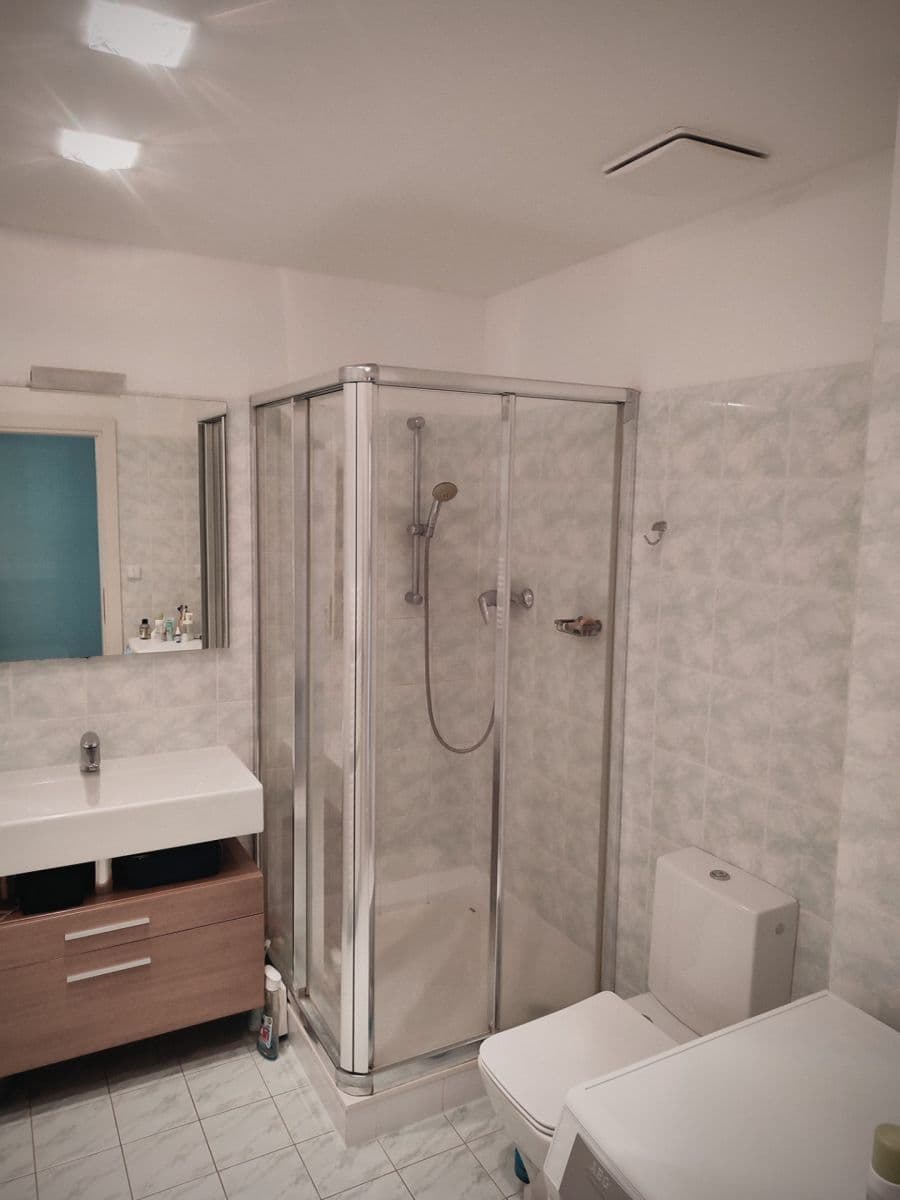 Pronájem bytu 2+kk 70 m², Paťanka, Praha, Praha Pronájem bytu 2+kk 70 m², Paťanka, Praha, Praha