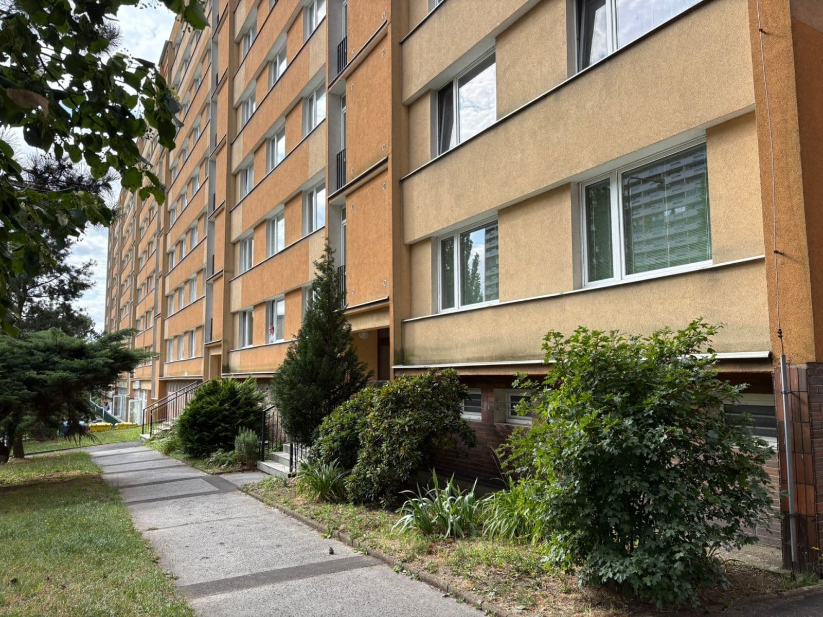 Pronájem bytu 3+1 77 m², Březenecká, Chomutov, Ústecký kraj Pronájem bytu 3+1 77 m², Březenecká, Chomutov, Ústecký kraj
