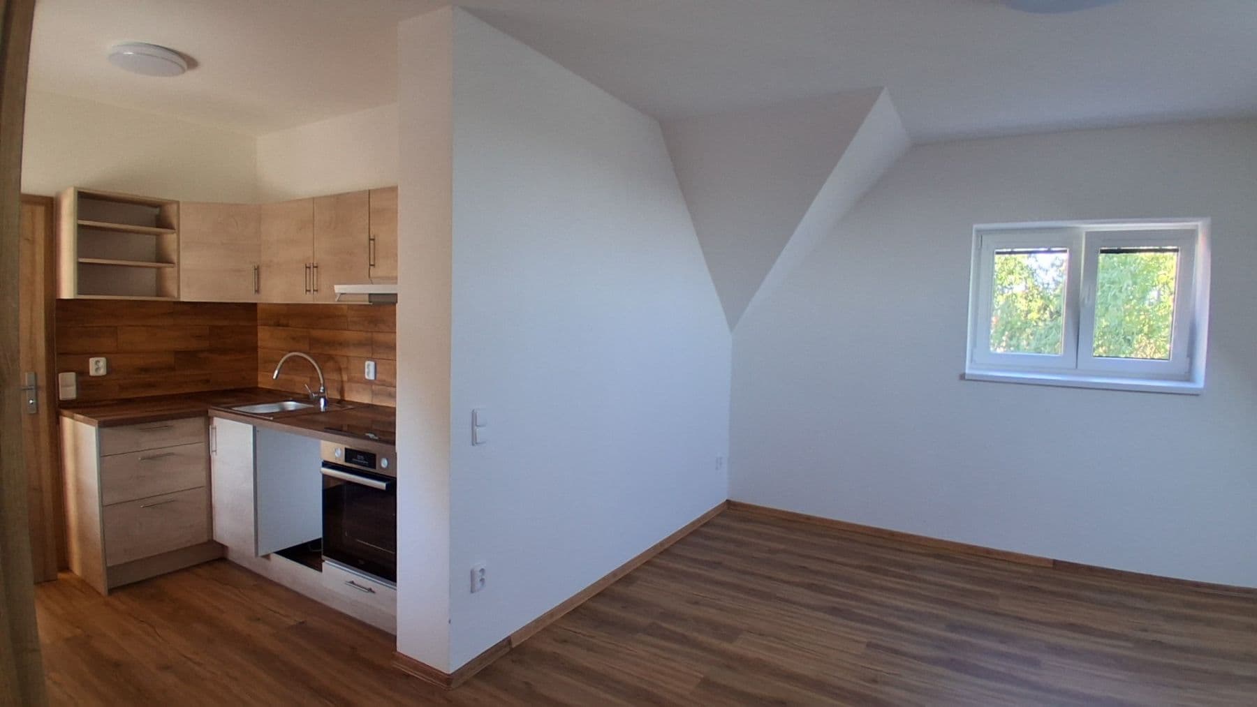 Pronájem bytu 2+kk 58 m², Komenského, Zdice, Středočeský kraj Pronájem bytu 2+kk 58 m², Komenského, Zdice, Středočeský kraj