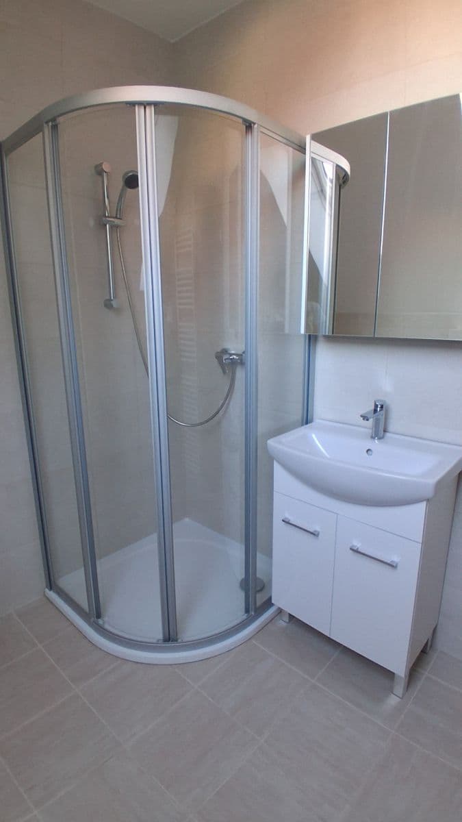 Pronájem bytu 2+kk 58 m², Komenského, Zdice, Středočeský kraj Pronájem bytu 2+kk 58 m², Komenského, Zdice, Středočeský kraj