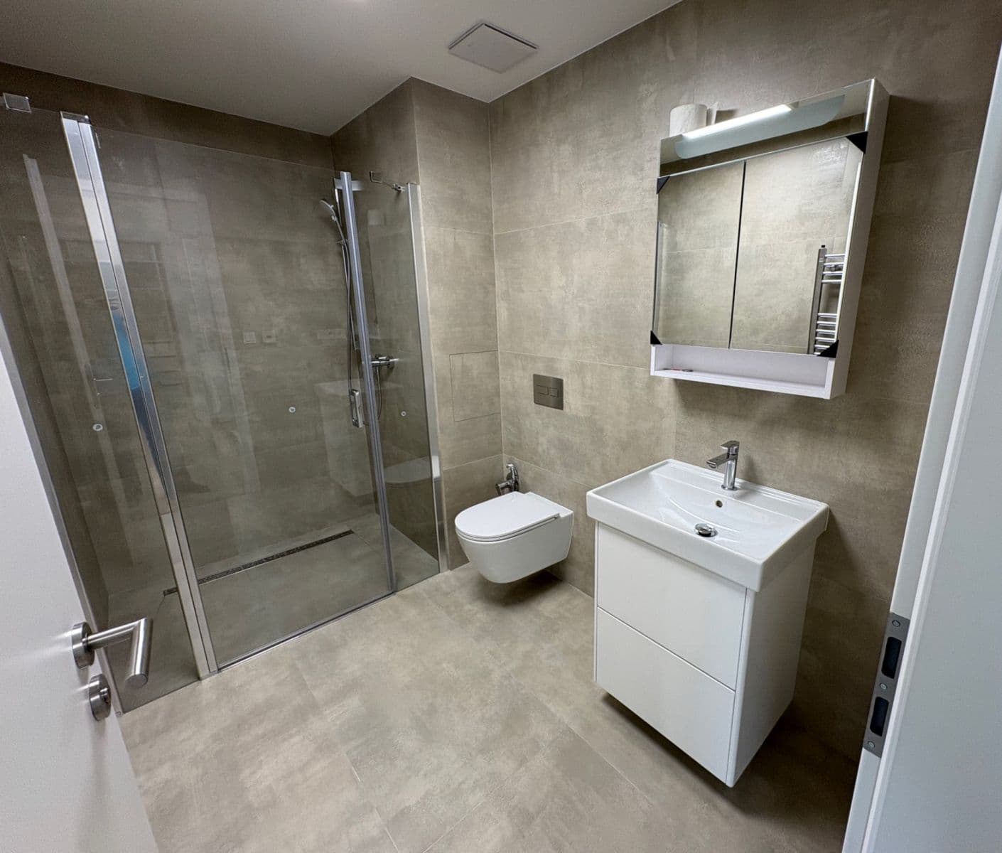 Pronájem bytu 1+kk 39 m², Generála Bočka, Praha, Praha Pronájem bytu 1+kk 39 m², Generála Bočka, Praha, Praha