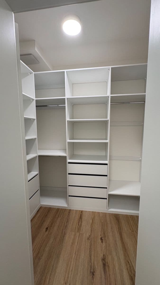 Pronájem bytu 1+kk 39 m², Generála Bočka, Praha, Praha Pronájem bytu 1+kk 39 m², Generála Bočka, Praha, Praha
