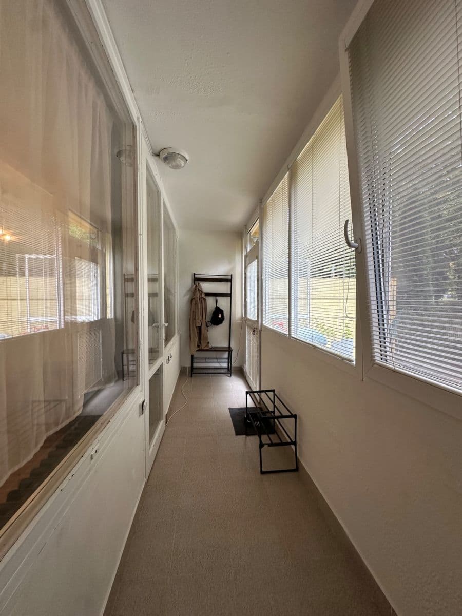 Pronájem bytu 1+kk 35 m², Hlivická, Praha, Praha Pronájem bytu 1+kk 35 m², Hlivická, Praha, Praha