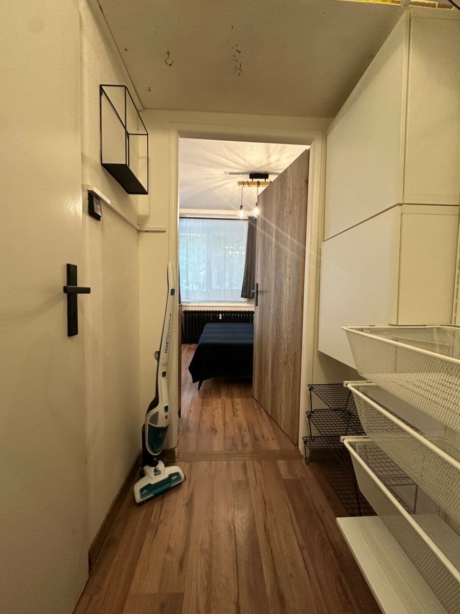 Pronájem bytu 1+kk 35 m², Hlivická, Praha, Praha Pronájem bytu 1+kk 35 m², Hlivická, Praha, Praha