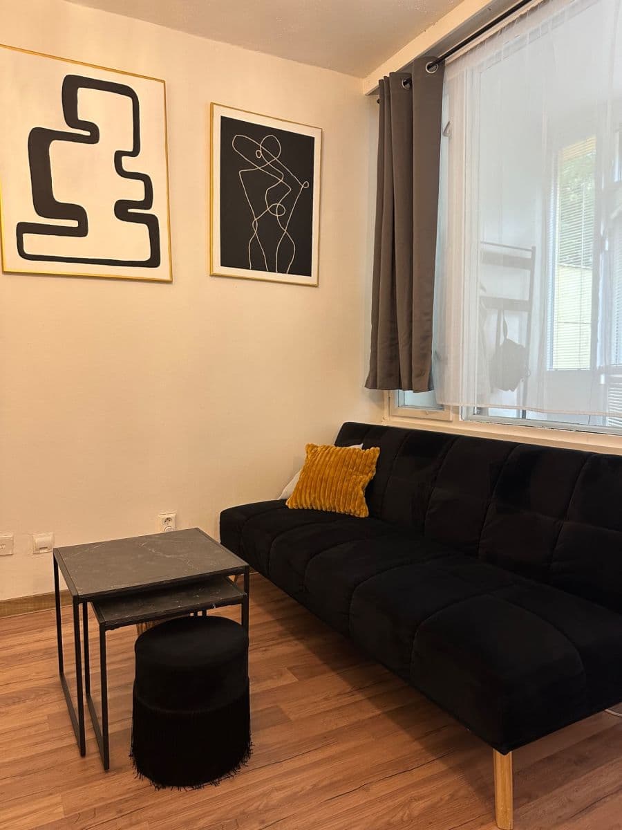 Pronájem bytu 1+kk 35 m², Hlivická, Praha, Praha Pronájem bytu 1+kk 35 m², Hlivická, Praha, Praha