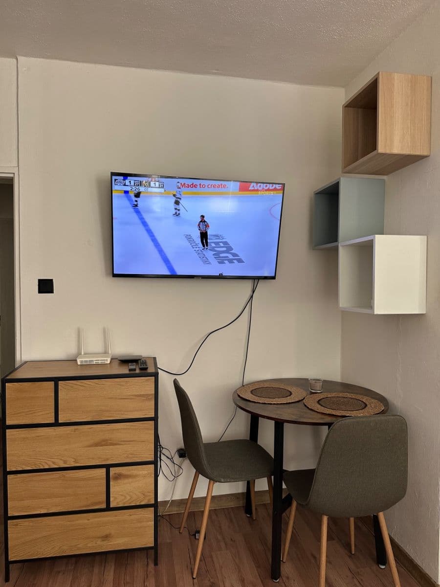 Pronájem bytu 1+kk 35 m², Hlivická, Praha, Praha Pronájem bytu 1+kk 35 m², Hlivická, Praha, Praha