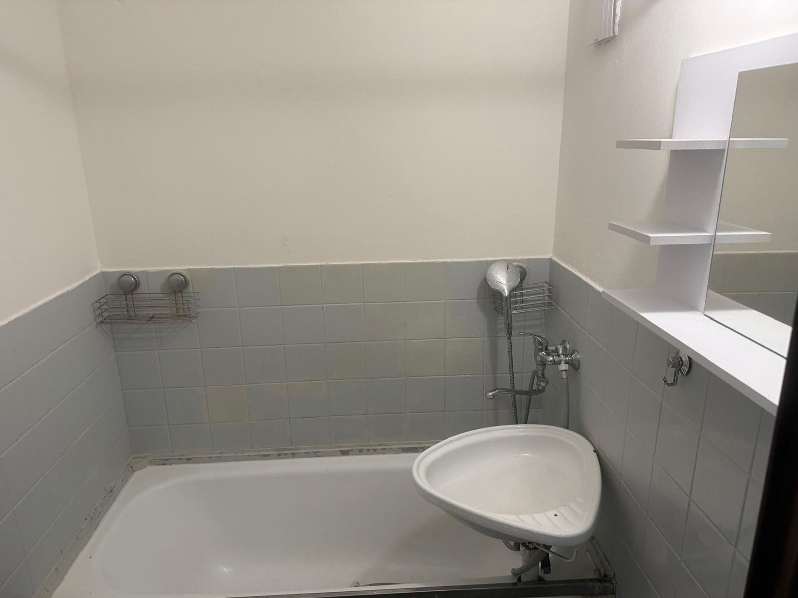 Pronájem bytu 3+1 75 m², Kaznějovská, Plzeň, Plzeňský kraj Pronájem bytu 3+1 75 m², Kaznějovská, Plzeň, Plzeňský kraj