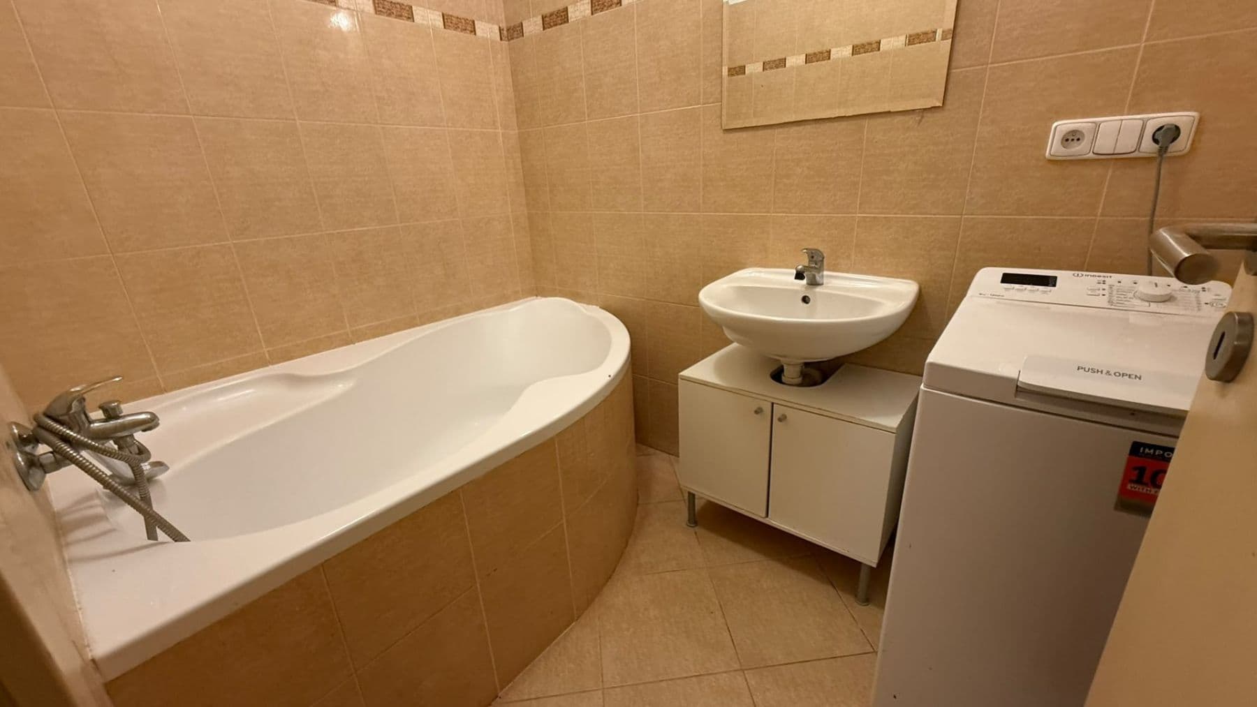 Pronájem bytu 2+kk 46 m², Nad Údolím, Husinec, Středočeský kraj Pronájem bytu 2+kk 46 m², Nad Údolím, Husinec, Středočeský kraj