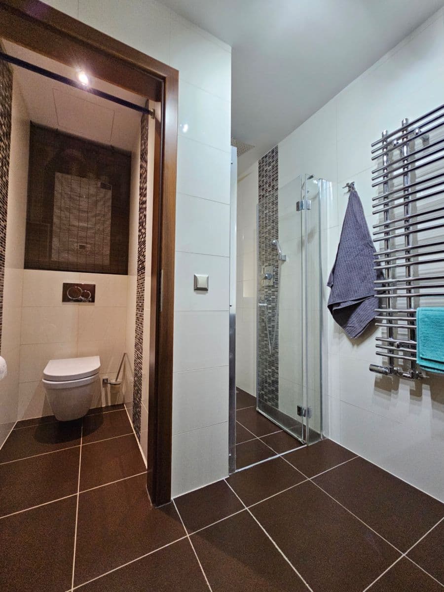 Prodej bytu 3+kk 70 m², Benátská, Praha, Praha Prodej bytu 3+kk 70 m², Benátská, Praha, Praha