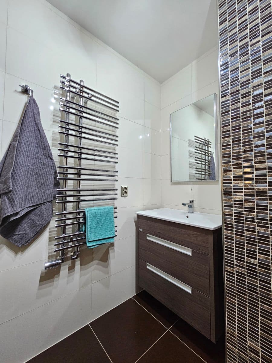 Prodej bytu 3+kk 70 m², Benátská, Praha, Praha Prodej bytu 3+kk 70 m², Benátská, Praha, Praha