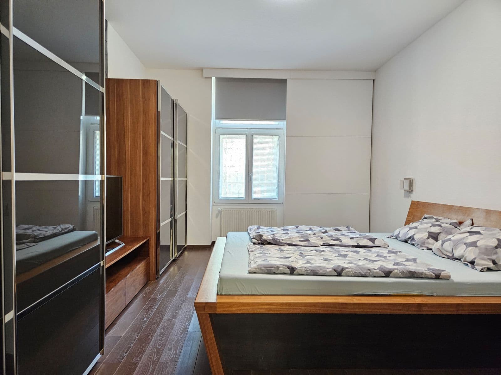 Prodej bytu 3+kk 70 m², Benátská, Praha, Praha Prodej bytu 3+kk 70 m², Benátská, Praha, Praha