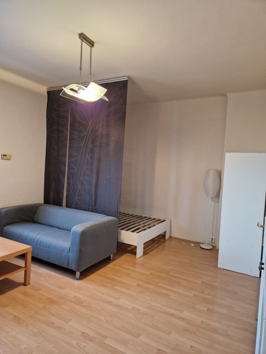 Pronájem bytu 1+1 46 m², Jihlavská, Praha, Praha Pronájem bytu 1+1 46 m², Jihlavská, Praha, Praha