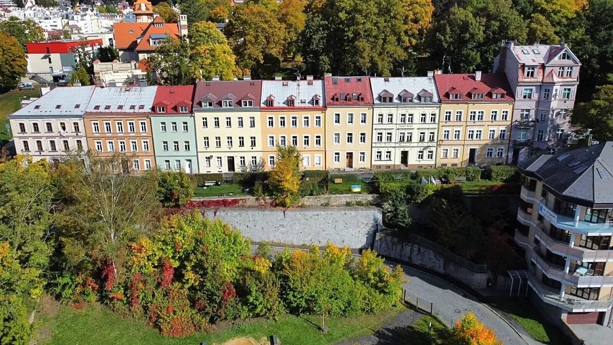 Pronájem bytu 2+1 62 m², Nebozízek, Karlovy Vary, Karlovarský kraj Pronájem bytu 2+1 62 m², Nebozízek, Karlovy Vary, Karlovarský kraj