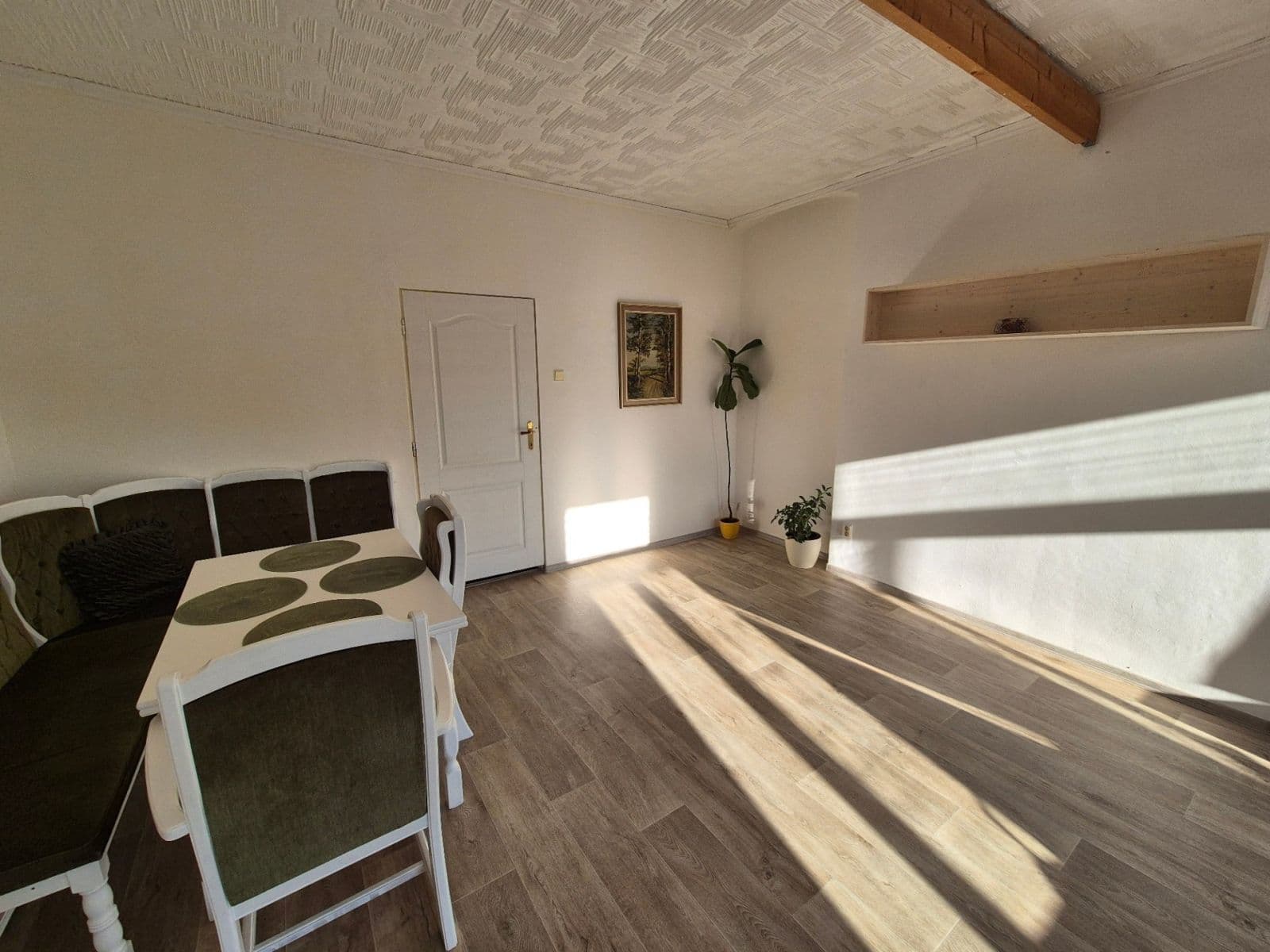 Pronájem bytu 2+1 62 m², Nebozízek, Karlovy Vary, Karlovarský kraj Pronájem bytu 2+1 62 m², Nebozízek, Karlovy Vary, Karlovarský kraj