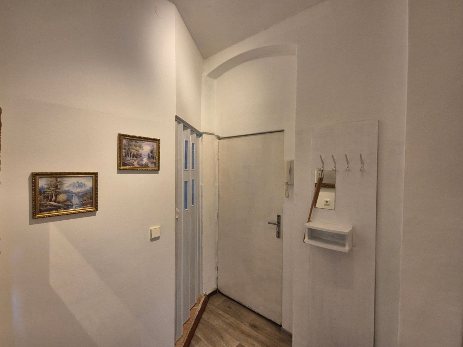 Pronájem bytu 2+1 62 m², Nebozízek, Karlovy Vary, Karlovarský kraj Pronájem bytu 2+1 62 m², Nebozízek, Karlovy Vary, Karlovarský kraj