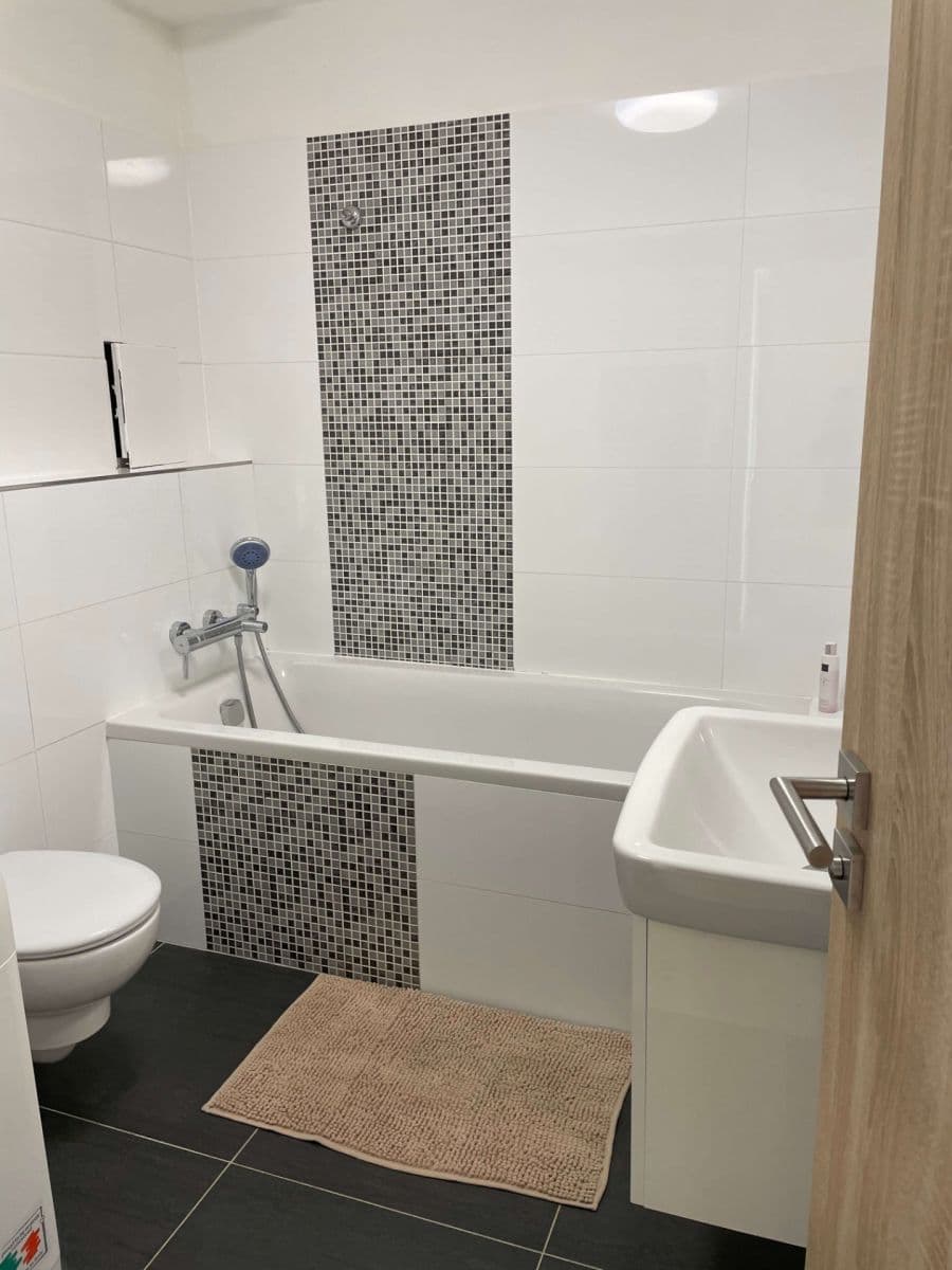 Pronájem bytu 3+kk 67 m², Učňovská, Praha, Praha Pronájem bytu 3+kk 67 m², Učňovská, Praha, Praha