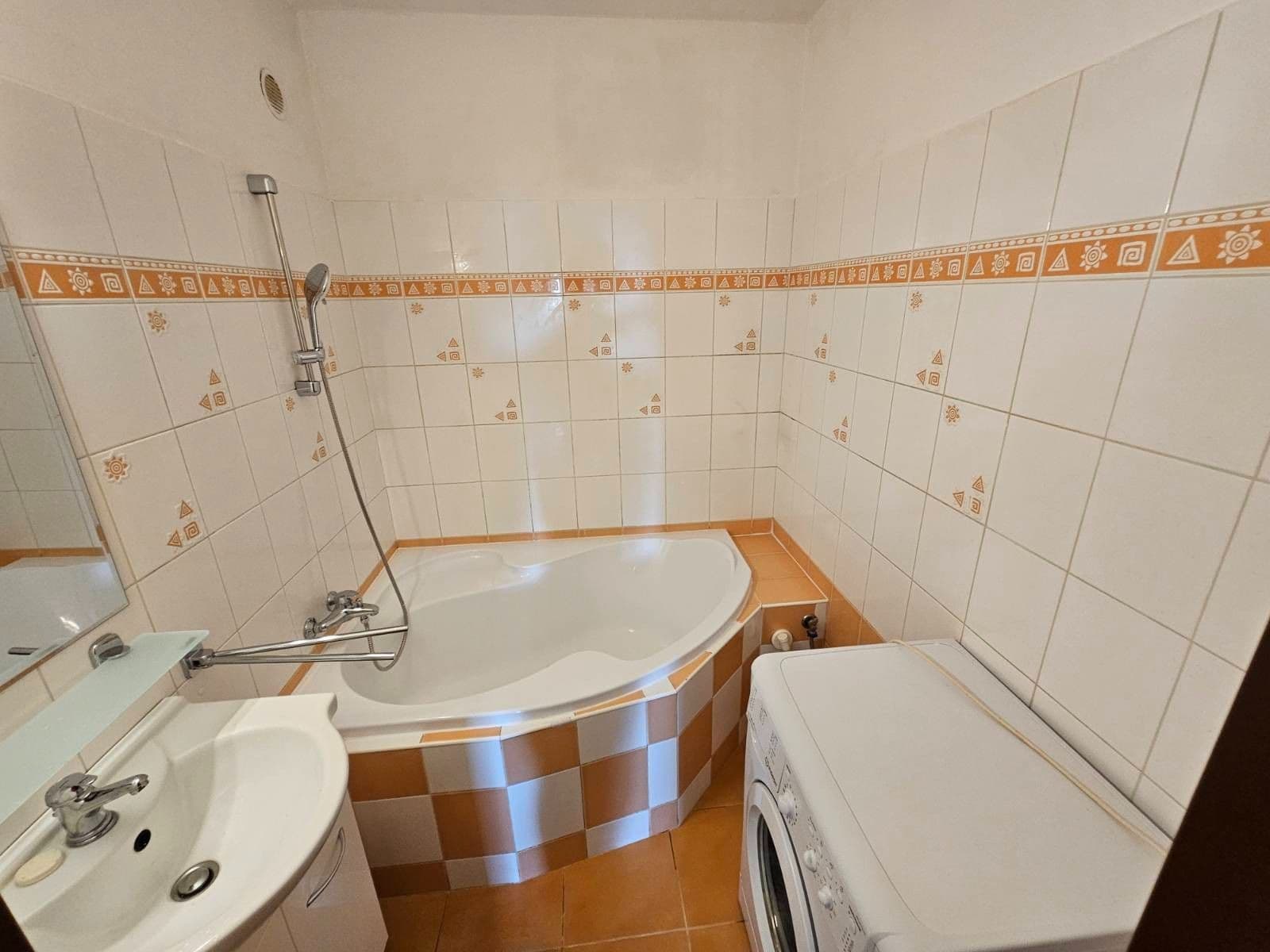 Pronájem bytu 3+1 77 m², Nechvílova, Praha, Praha Pronájem bytu 3+1 77 m², Nechvílova, Praha, Praha