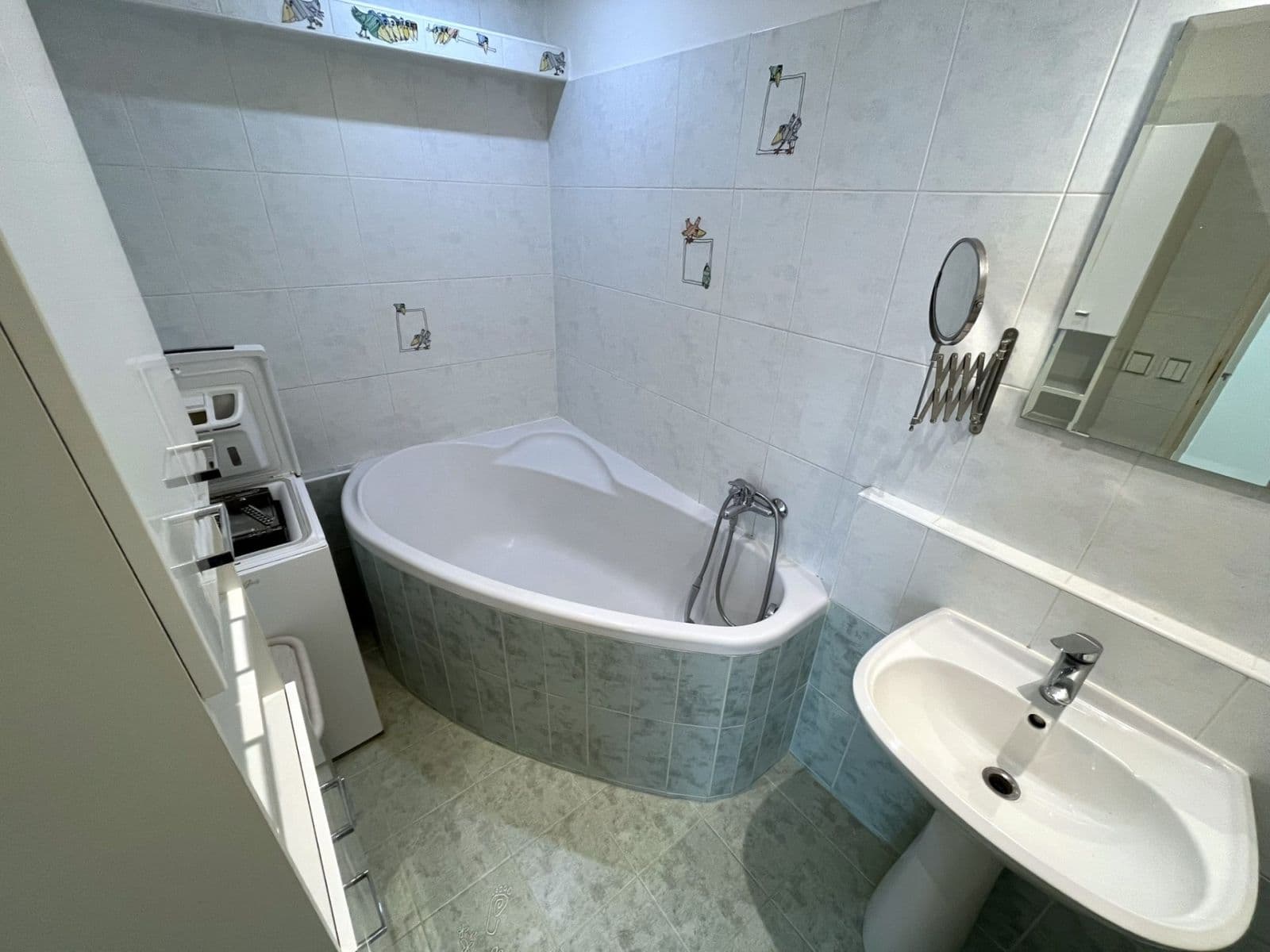 Pronájem bytu 3+1 62 m², Strnadova, Brno, Jihomoravský kraj Pronájem bytu 3+1 62 m², Strnadova, Brno, Jihomoravský kraj