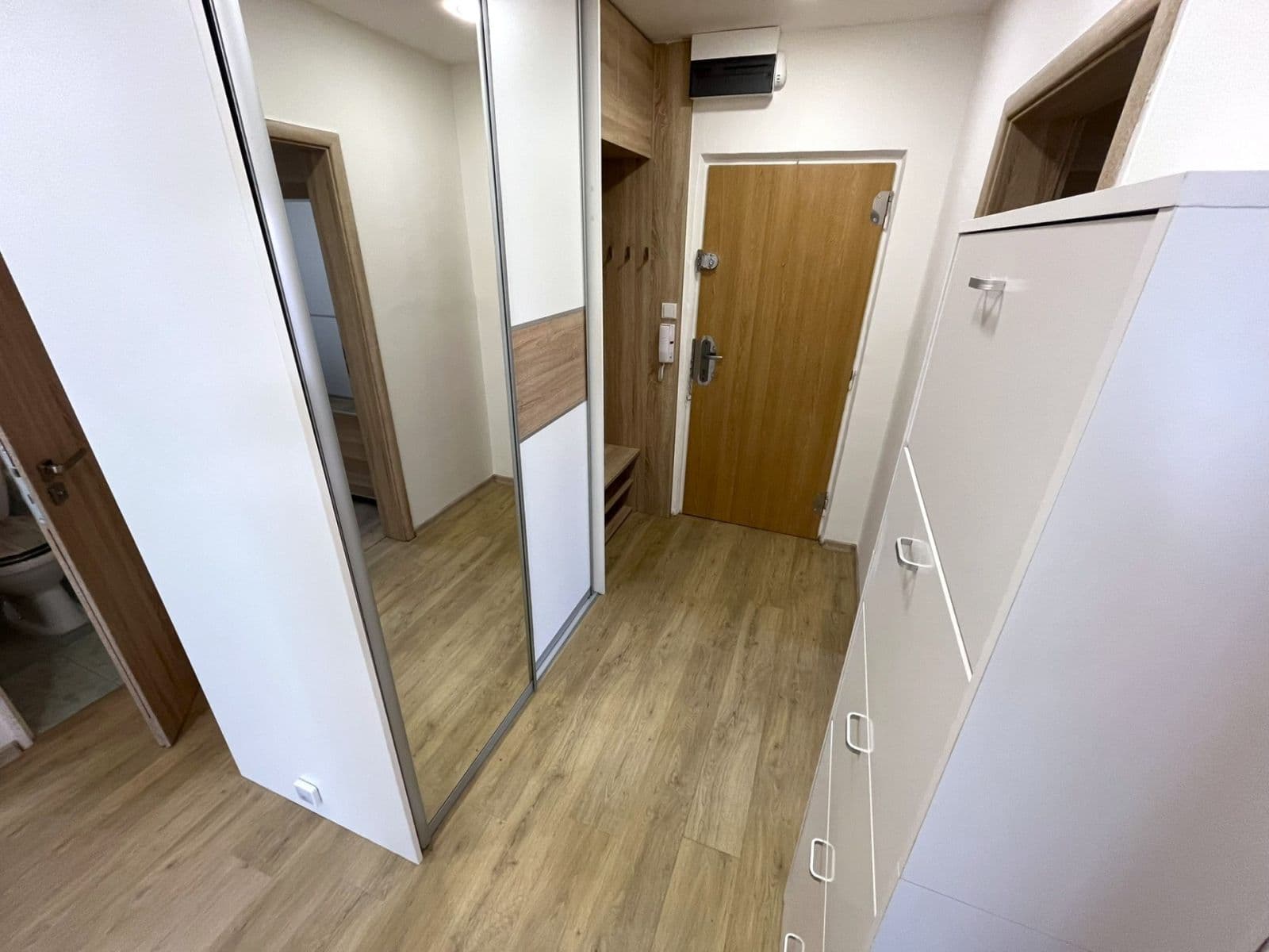 Pronájem bytu 3+1 62 m², Strnadova, Brno, Jihomoravský kraj Pronájem bytu 3+1 62 m², Strnadova, Brno, Jihomoravský kraj
