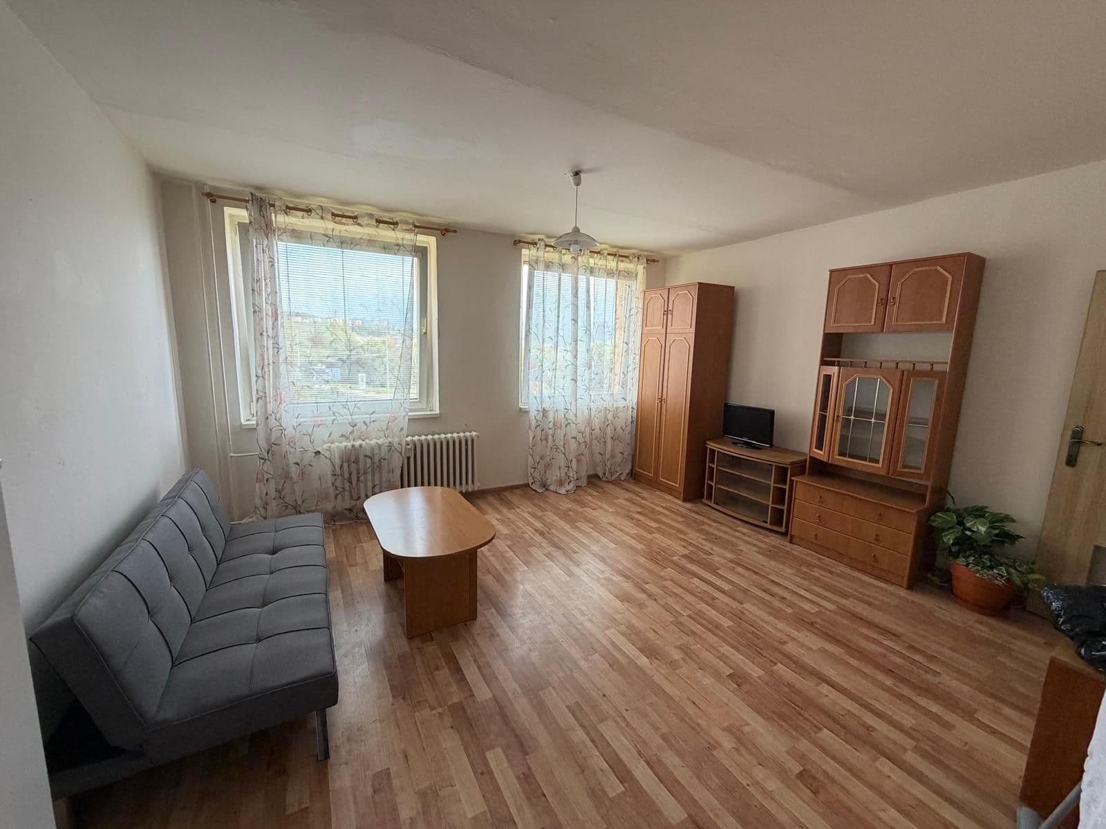 Prodej bytu 1+kk 32 m², V Oblouku, Ústí nad Labem, Ústecký kraj Prodej bytu 1+kk 32 m², V Oblouku, Ústí nad Labem, Ústecký kraj
