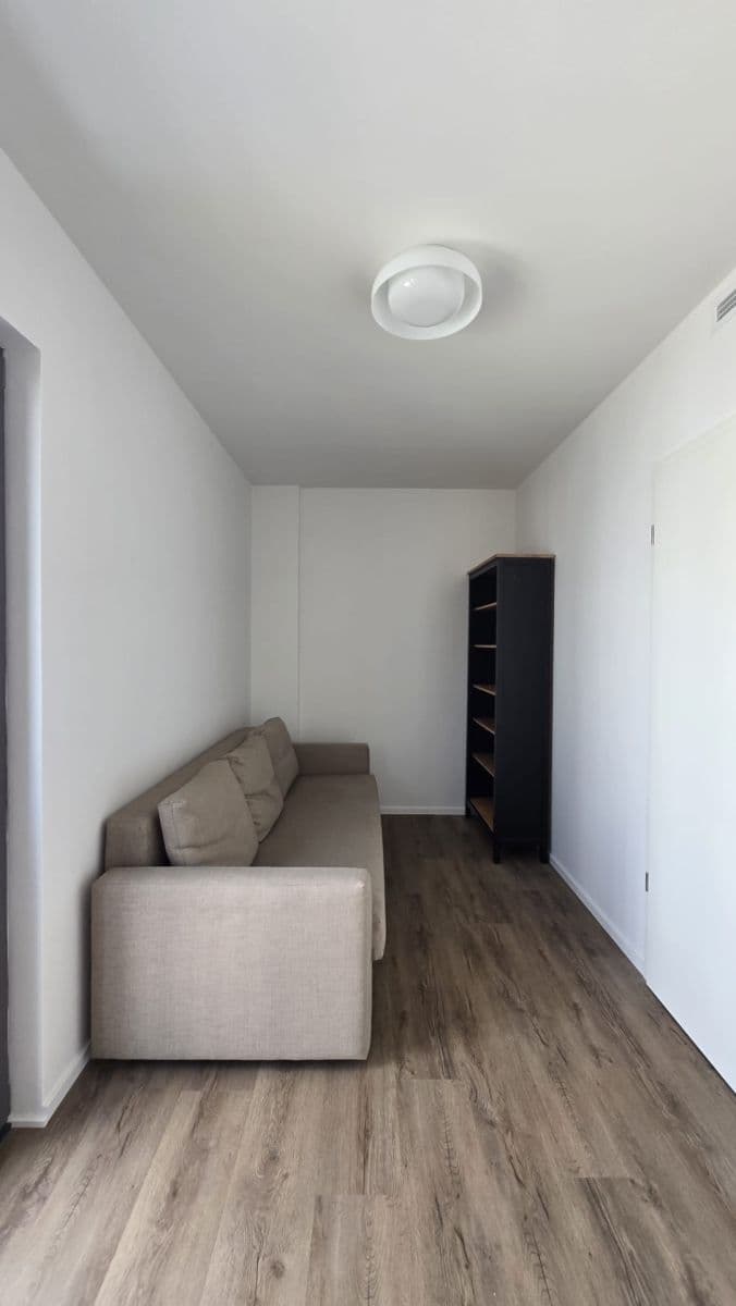 Pronájem domu 111 m², pozemek 322 m², Bezejmenná, Úholičky, Středočeský kraj Pronájem domu 111 m², pozemek 322 m², Bezejmenná, Úholičky, Středočeský kraj