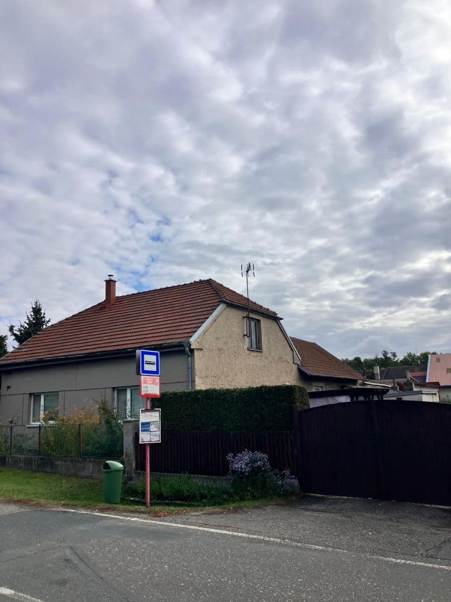 Prodej domu 196 m², pozemek 880 m², Sokolečská, Poděbrady, Středočeský kraj Prodej domu 196 m², pozemek 880 m², Sokolečská, Poděbrady, Středočeský kraj