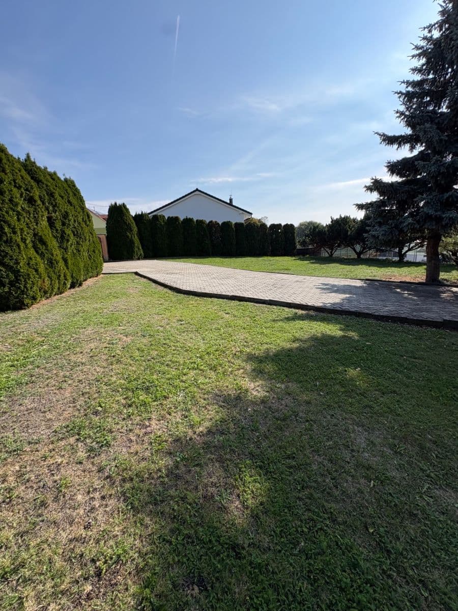 Prodej pozemku 694 m², Veverské Knínice, Jihomoravský kraj Prodej pozemku 694 m², Veverské Knínice, Jihomoravský kraj