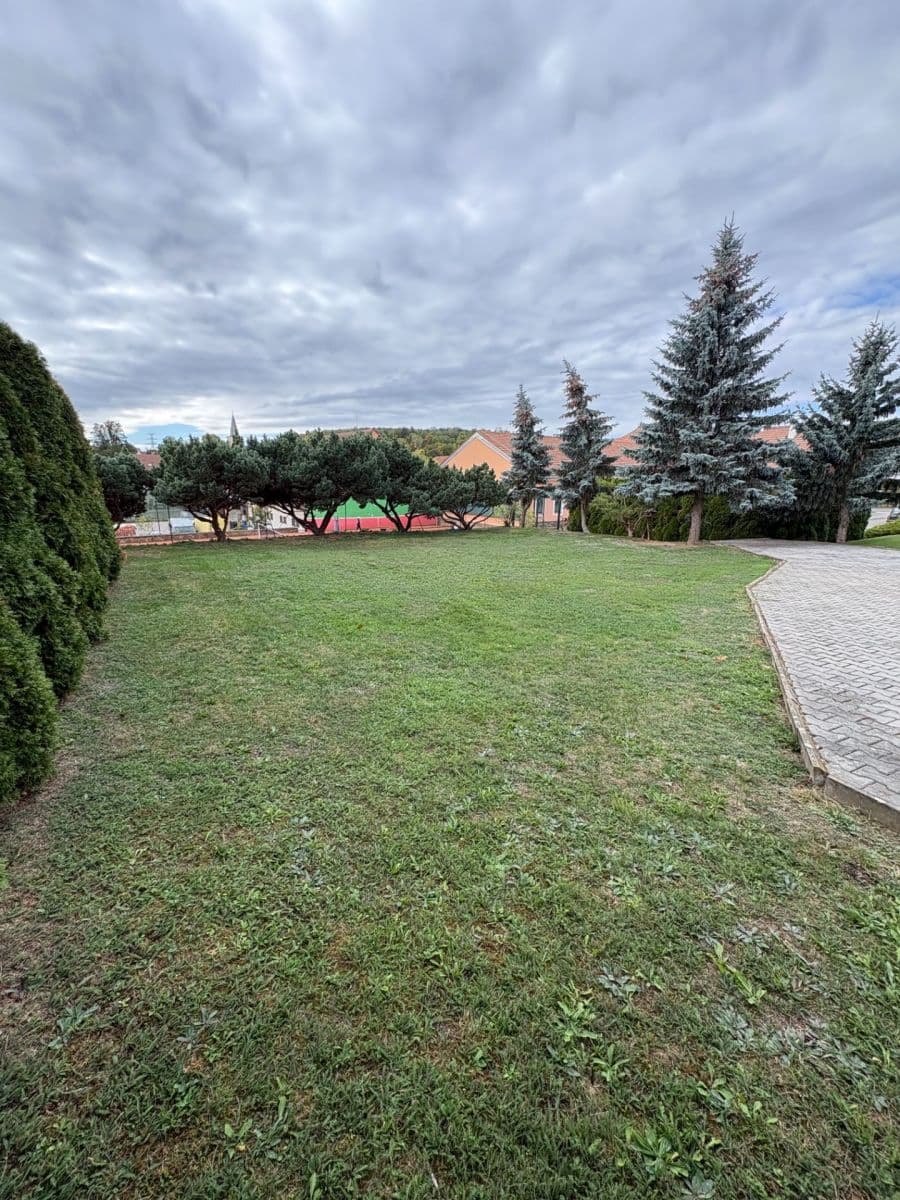 Prodej pozemku 694 m², Veverské Knínice, Jihomoravský kraj Prodej pozemku 694 m², Veverské Knínice, Jihomoravský kraj