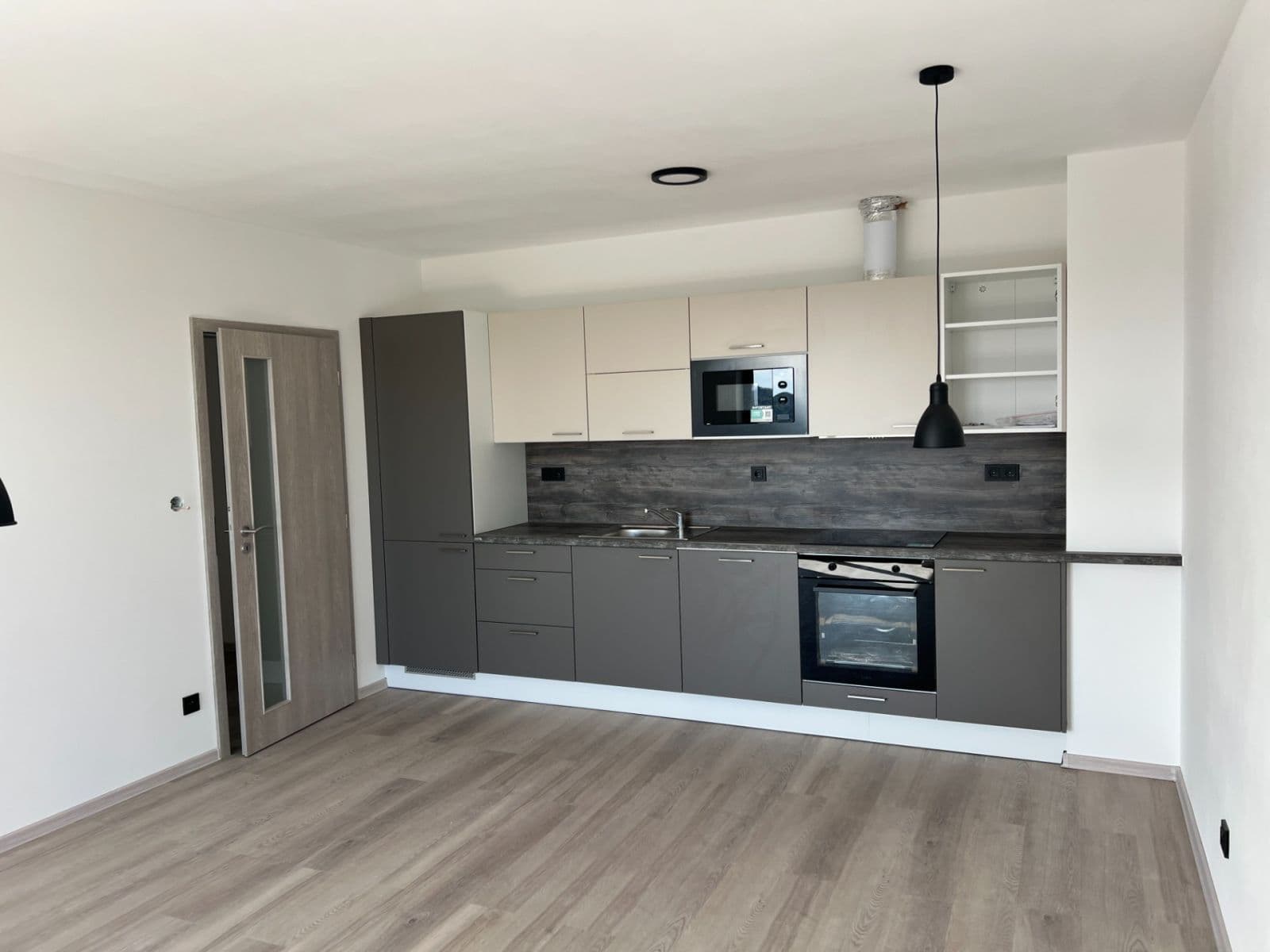 Pronájem bytu 2+kk 51 m², Mýtská, Rakovník, Středočeský kraj Pronájem bytu 2+kk 51 m², Mýtská, Rakovník, Středočeský kraj