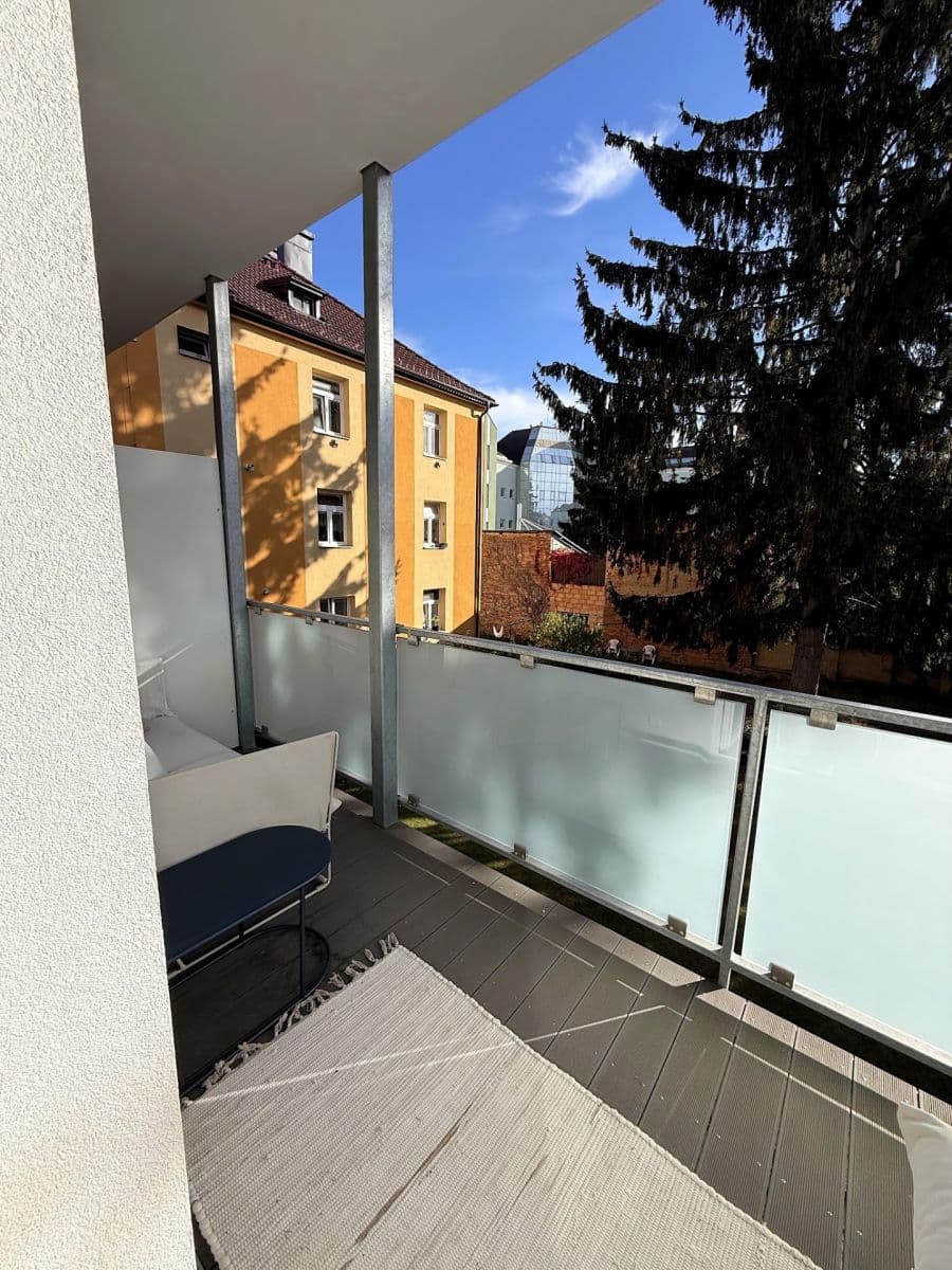 Prodej bytu 2+kk 50 m², Pekárenská, České Budějovice, Jihočeský kraj Prodej bytu 2+kk 50 m², Pekárenská, České Budějovice, Jihočeský kraj