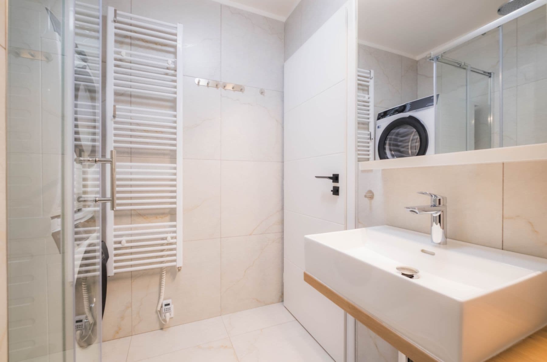 Prodej bytu 2+kk 44 m², Veronské náměstí, Praha, Praha Prodej bytu 2+kk 44 m², Veronské náměstí, Praha, Praha